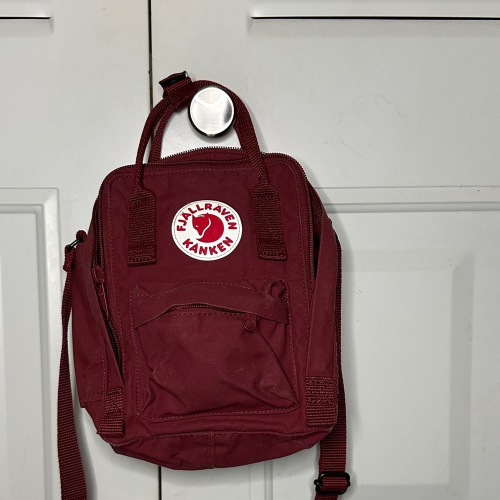 Fjallraven Kånken Mini Backpack - Burgundy